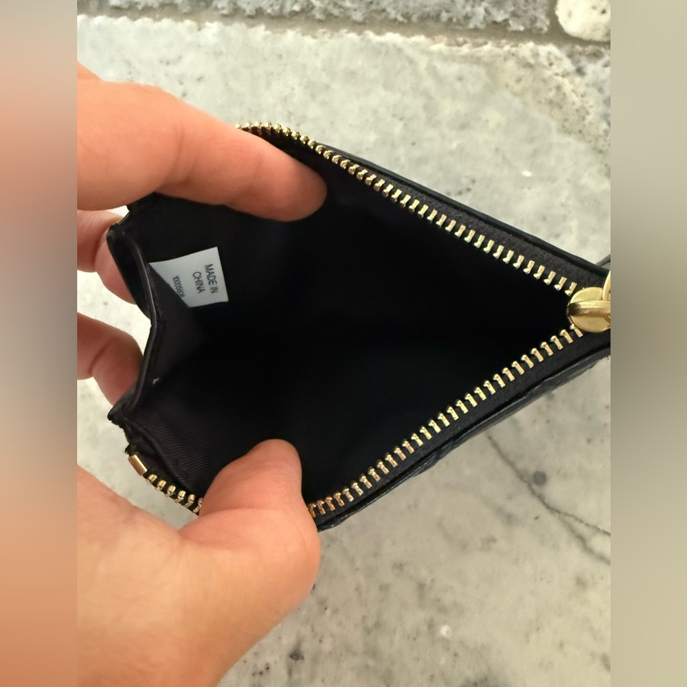 Tory Burch Quilted Card Holder - Picture 3 of 4